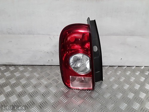 2014 dacia duster tail light - 2014,